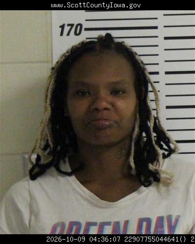 Booking photo — Mya Nicole Roberts